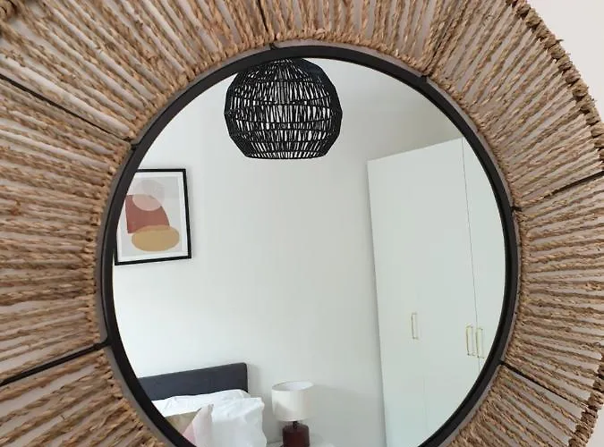 Cheerful 1 Private Room-Ensuite With Free Parking