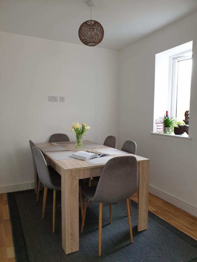 Homestay Cheerful 1 Private Room-ensuite With Free Parking Silverdale (Staffordshire)